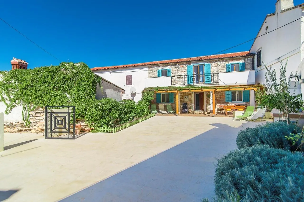 Casa Dina Valbandon Villa Fondole 0*,  Kroatien